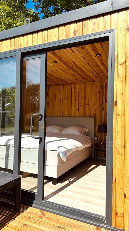 Luxe Tiny House Bij Het Leekstermeer Matsloot Exterior foto